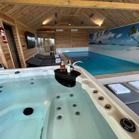 Domek Basen Sauna Jacuzzi Widok Na Tatry Gostwica